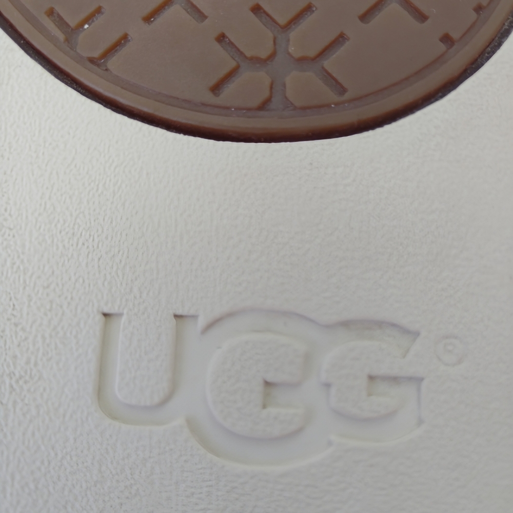 UGG Australia "Tomi" Chestnut Suede Casual Shoes. Size 9.5. Very Good Condition. - Picture 9 of 10